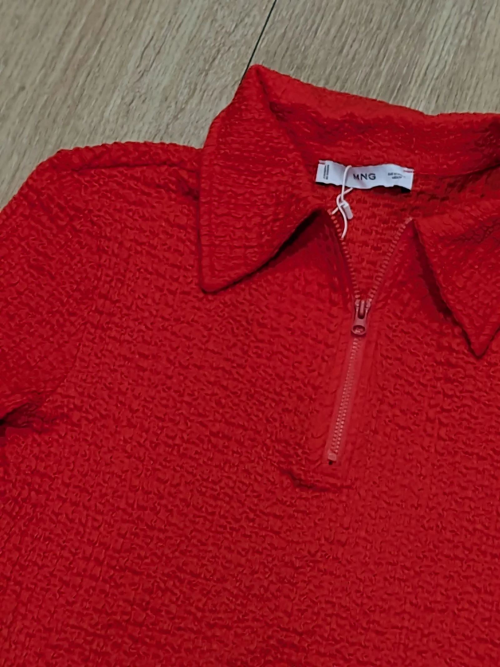 Red textured knit mini dress with polo neck and zipper - Y2K style size M by Mango – photo 2